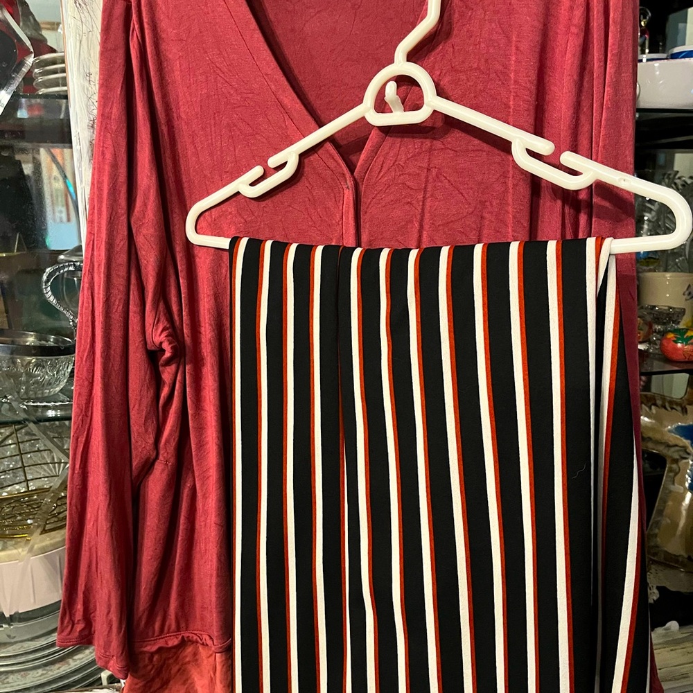 plus size business casual Like new 3x top large roomy 2 x bottom long like new